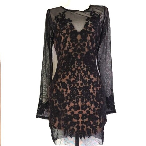 NEW FOR LOVE AND LEMONS LUAU BLACK EMBROIDERED MESH MINI DRESS SIZE XS - Picture 4 of 15